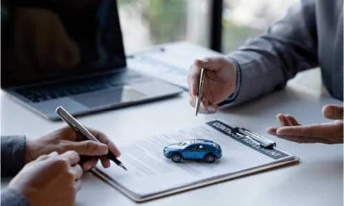 Difference Between Comprehensive Car Insurance & Third-Party Car Insurance